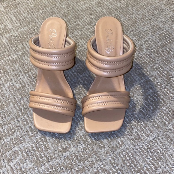 Pink Lily Shoes - RAINA NUDE DOUBLE STRAP BLOCK HEELS